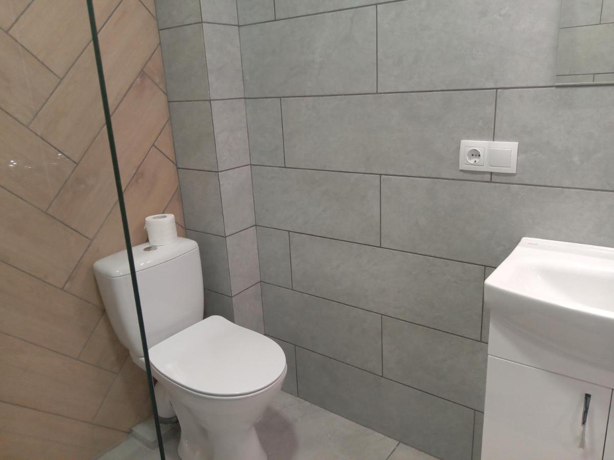 New Apartments Vip 3 Lviv Exterior photo